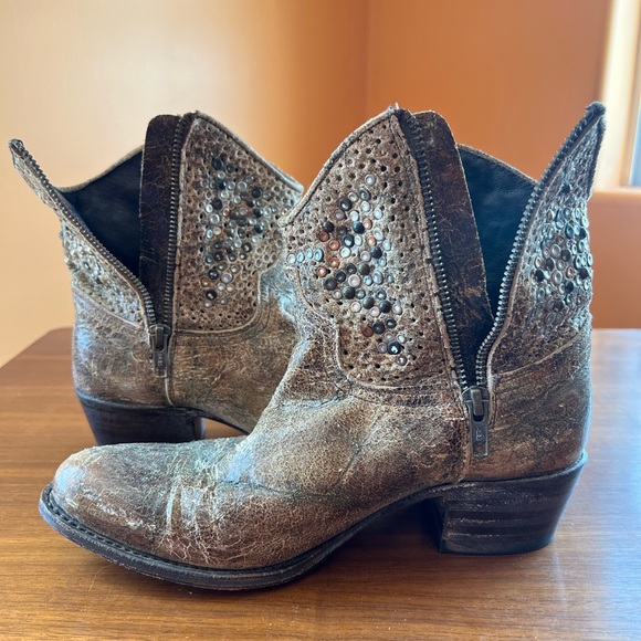 Sendra/Frye Deborah Studded Boot, Short 7 1/2 (38) Distressed brown/grey - Picture 3 of 8